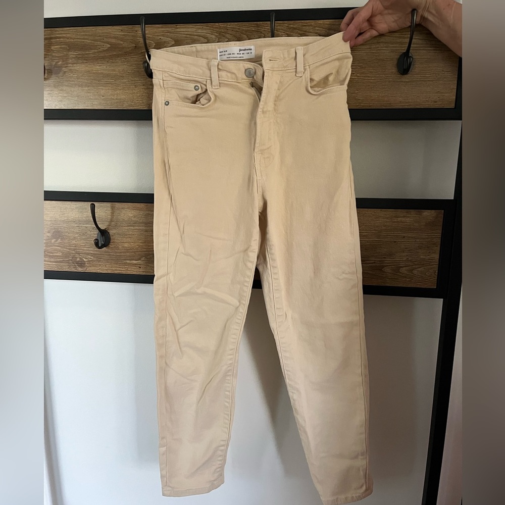 Stradivarius Cream Mom Jeans